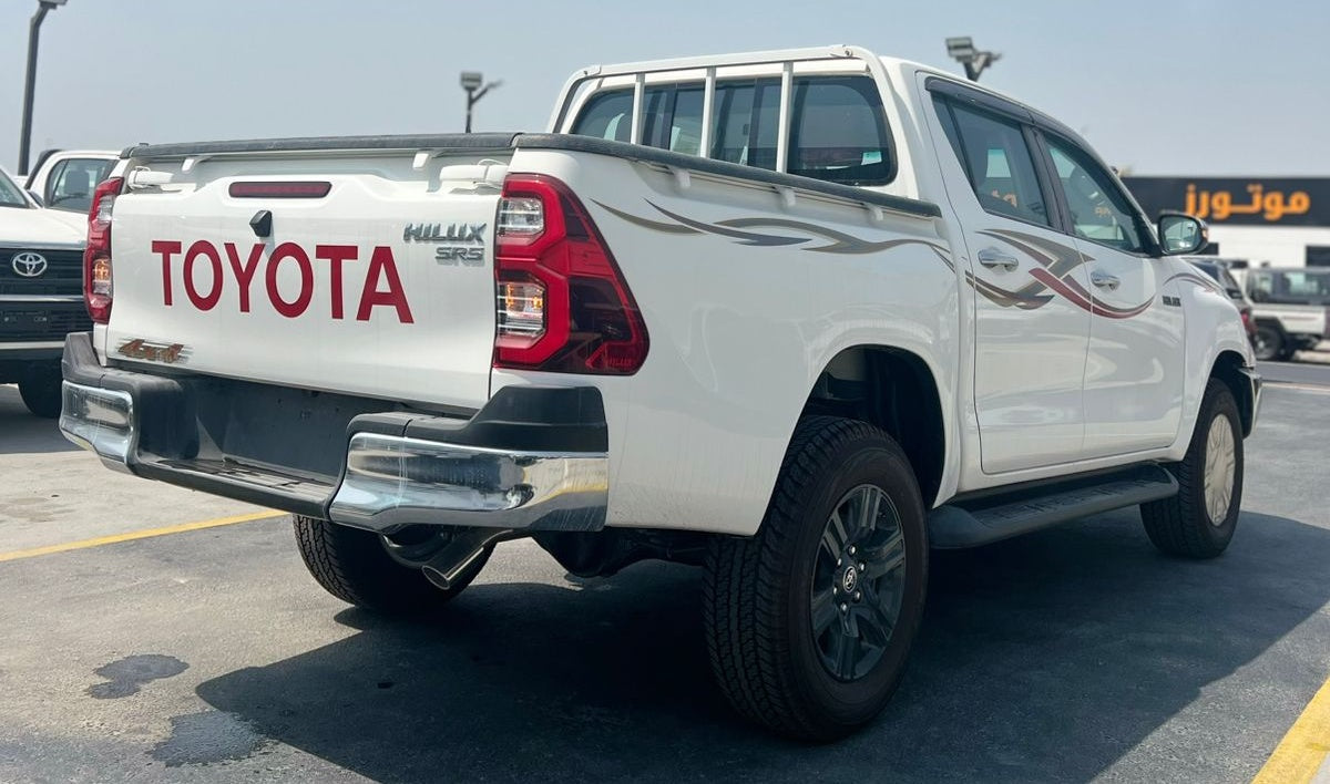 2025 Toyota Hilux SR5