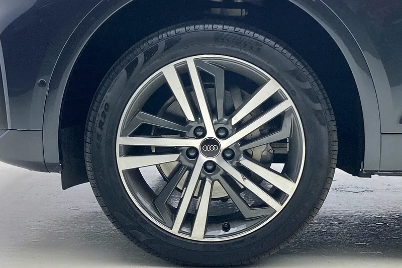 2025 Audi Q5 45 TFSI