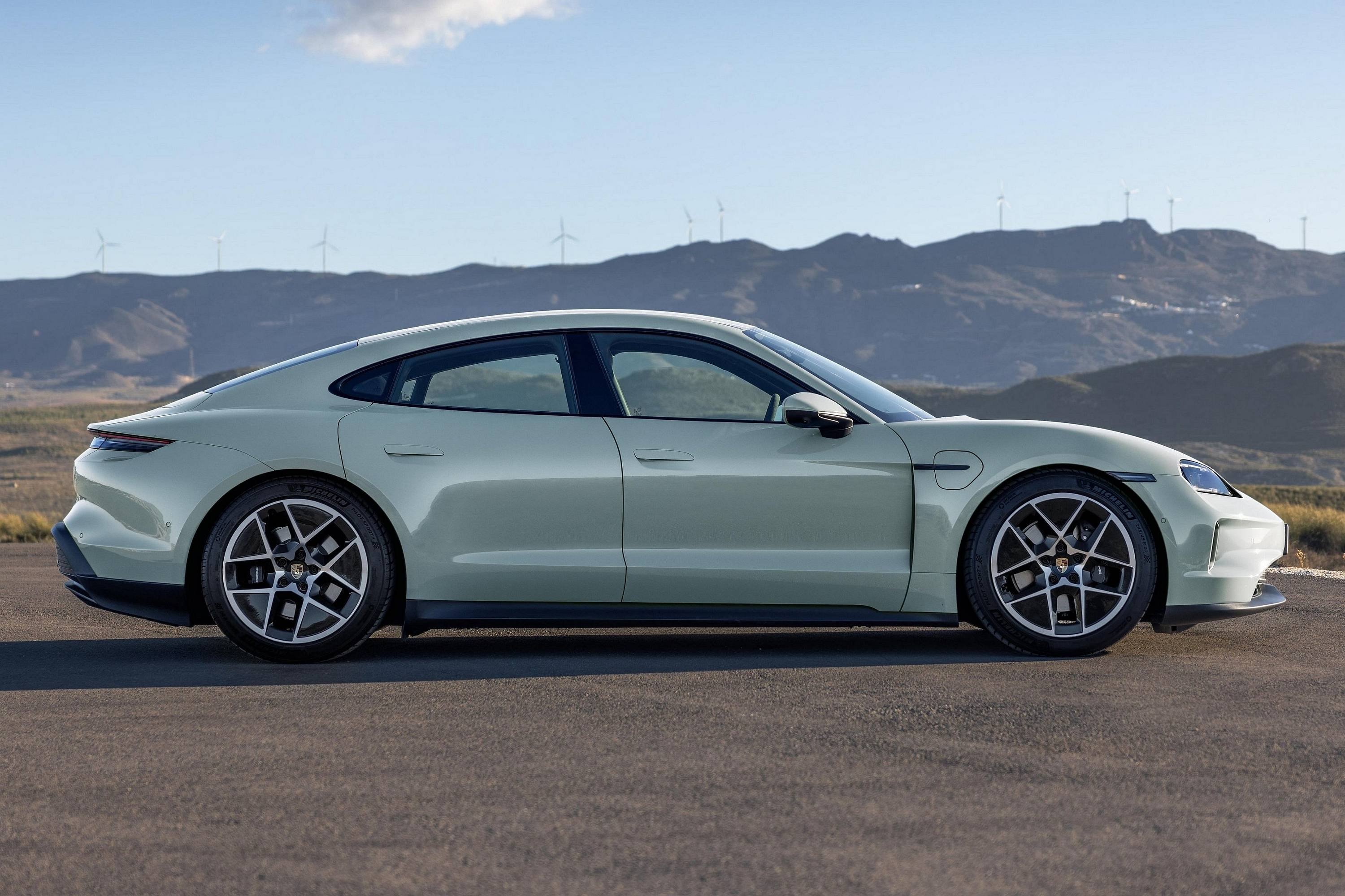 2025 Porsche Taycan