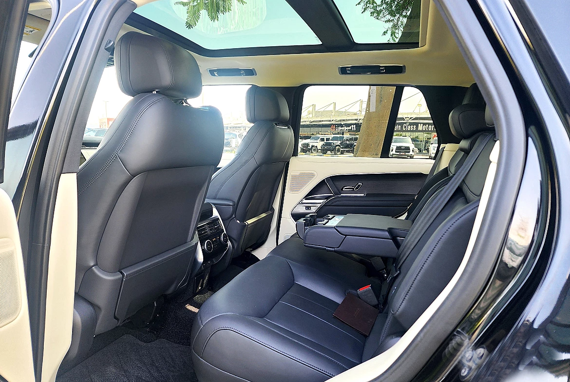 Range Rover Vogue Black Edition 2024