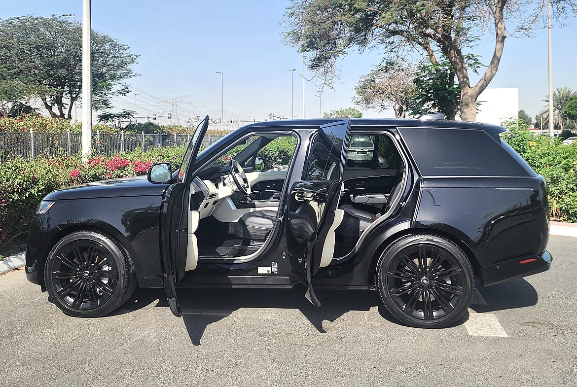 Range Rover Vogue Black Edition 2024