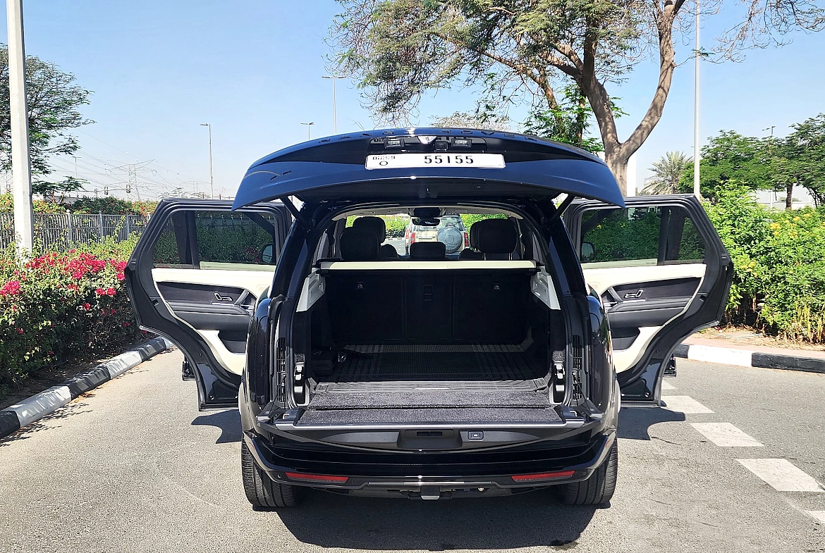 Range Rover Vogue Black Edition 2024