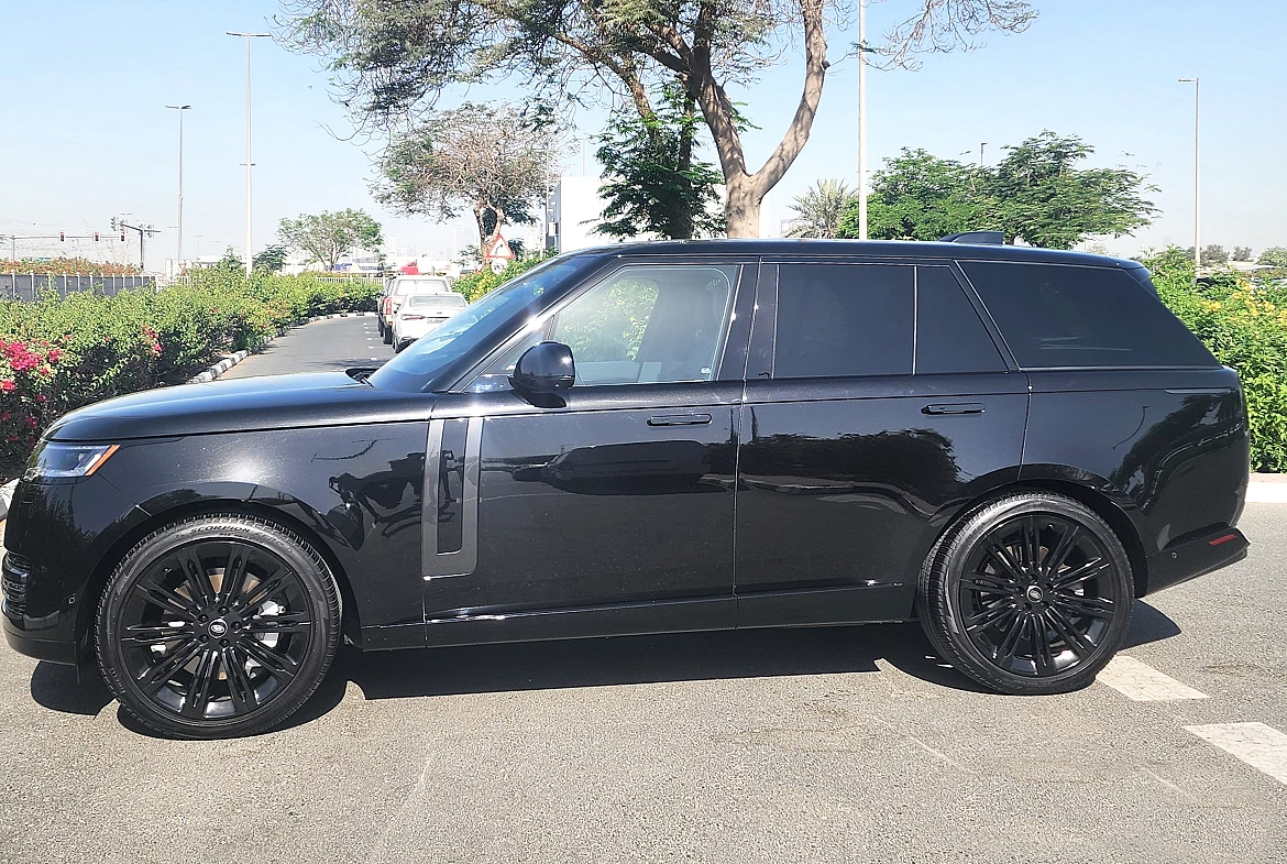 Range Rover Vogue Black Edition 2024