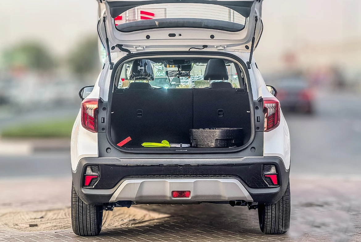 2025 Kia Seltos 1.5L White