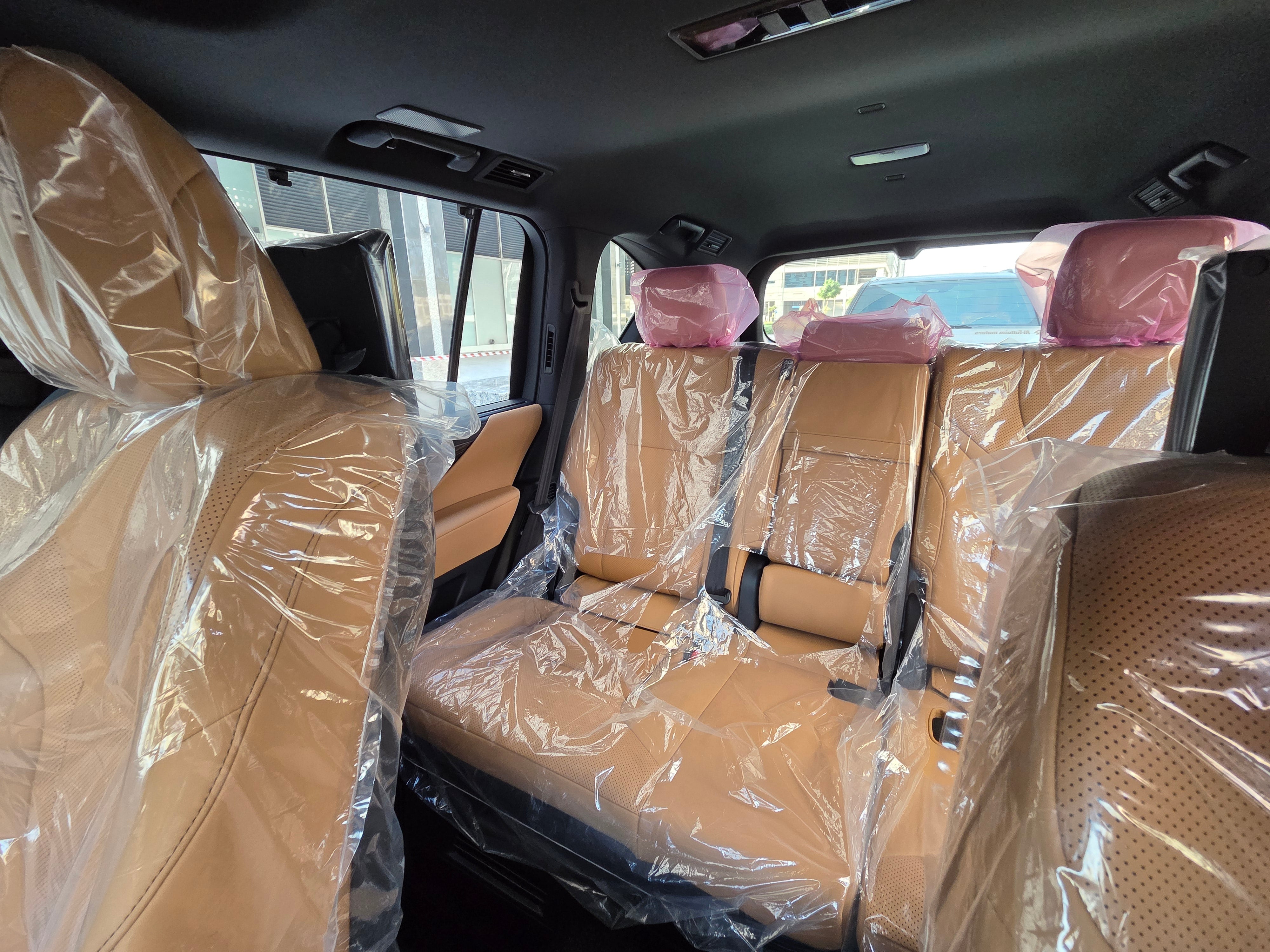 Lexus LX 700h 2025 black
