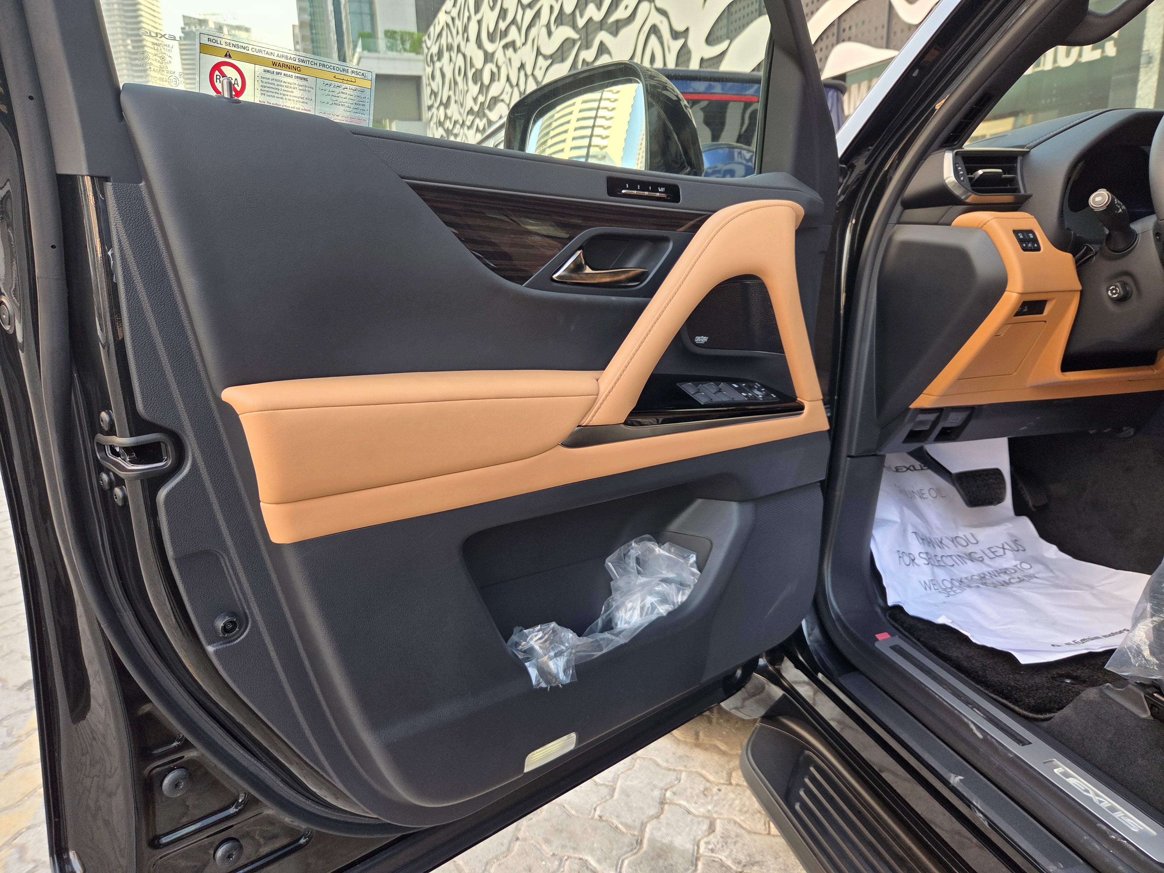 Lexus LX 700h 2025 black