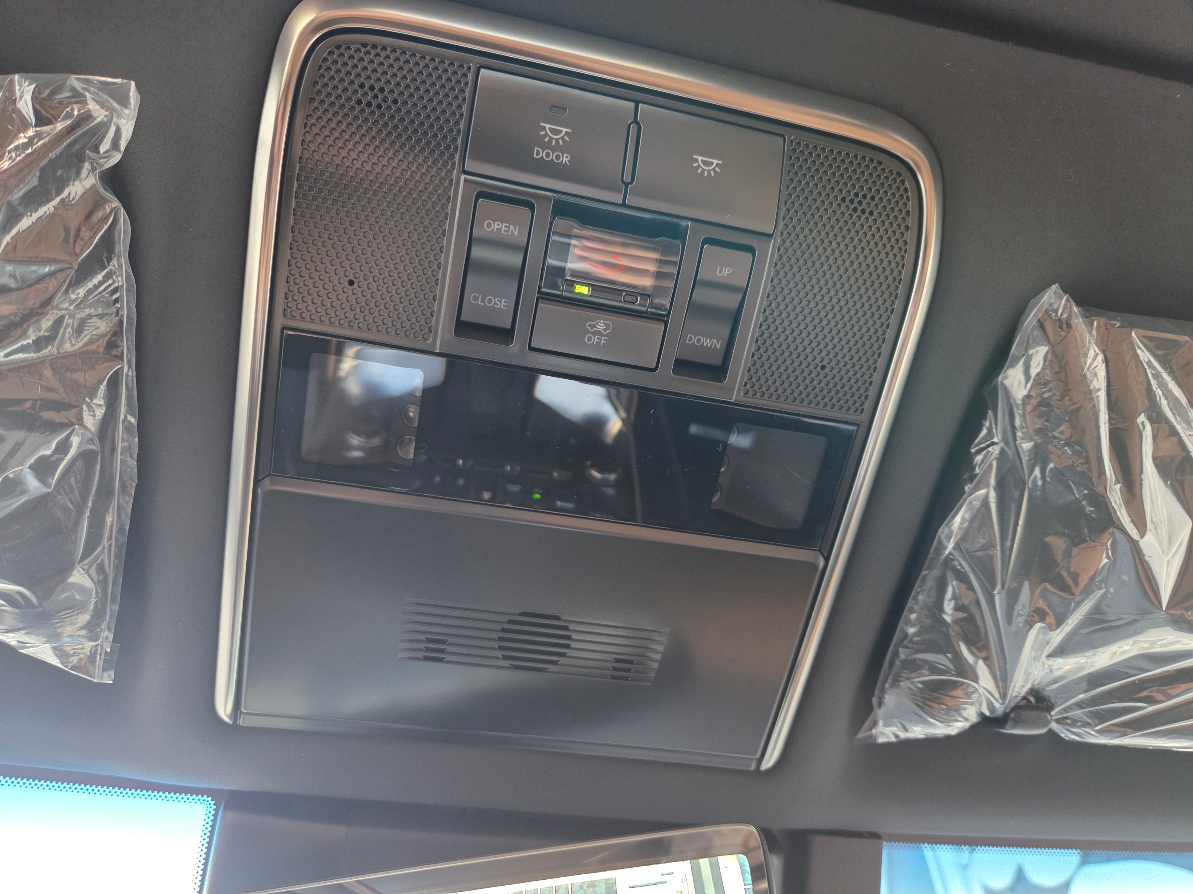 Lexus LX 700h 2025 black