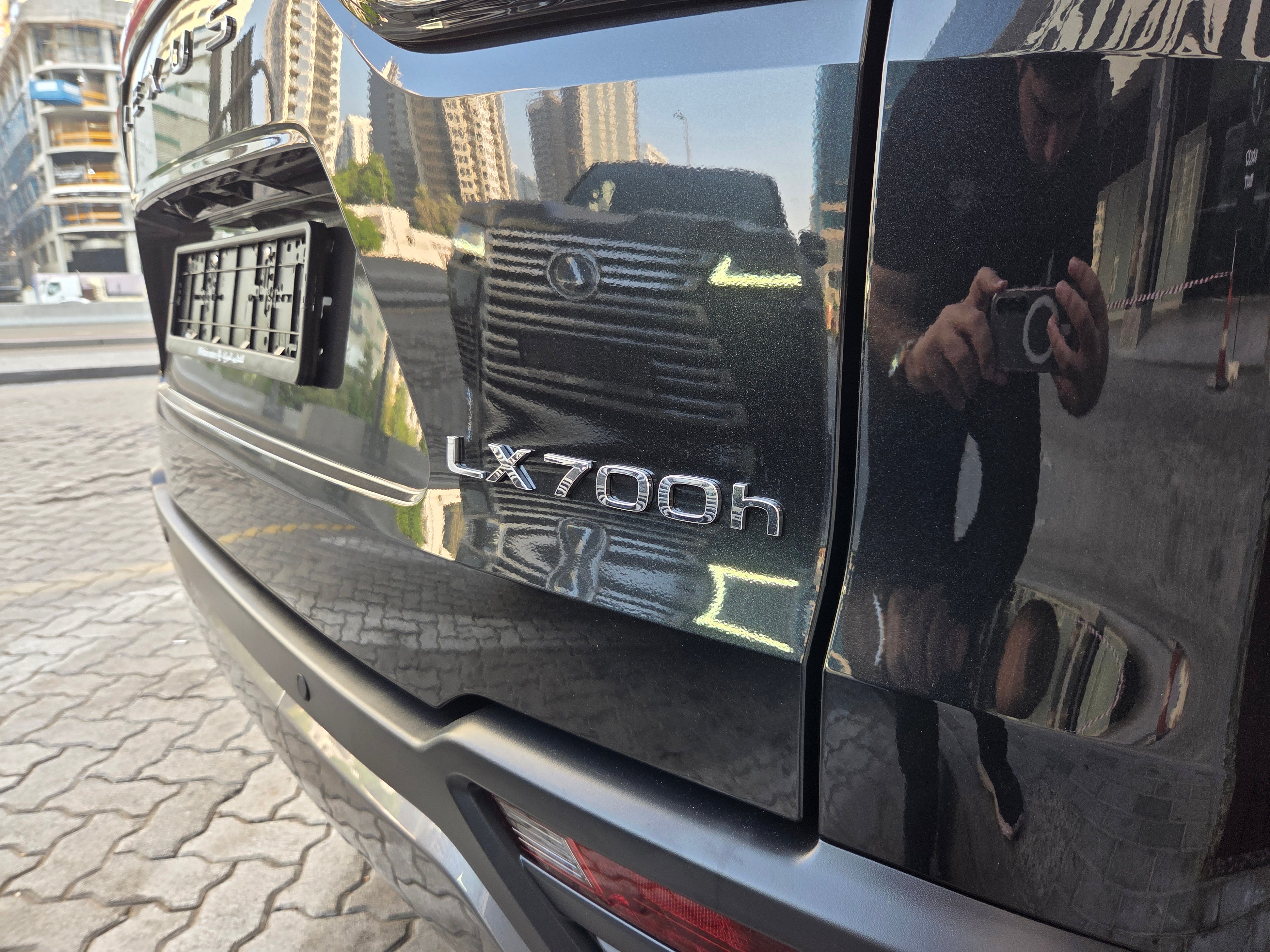 Lexus LX 700h 2025 black