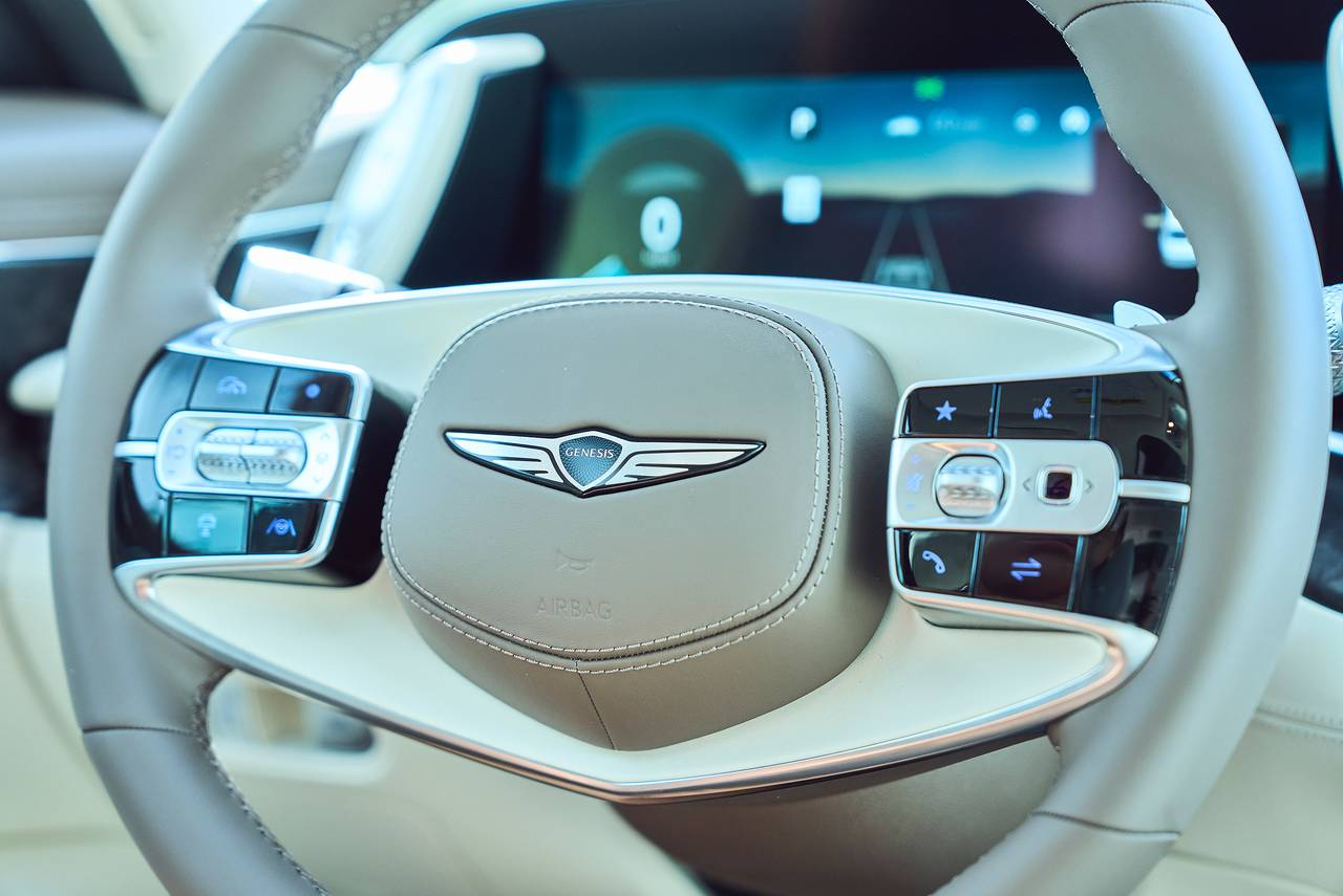 2025 Genesis G90 3.5T E-Supercharger