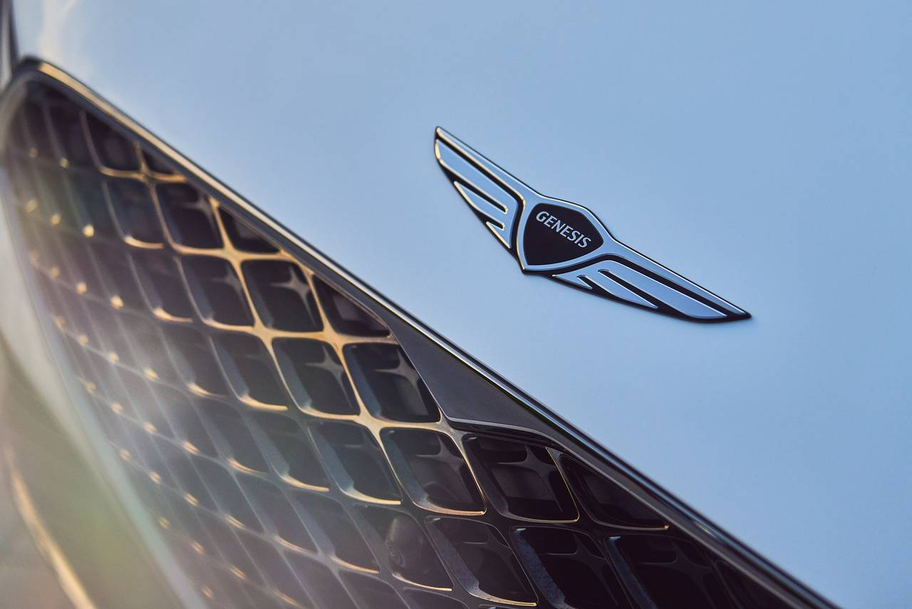 2025 Genesis G90 3.5T E-Supercharger
