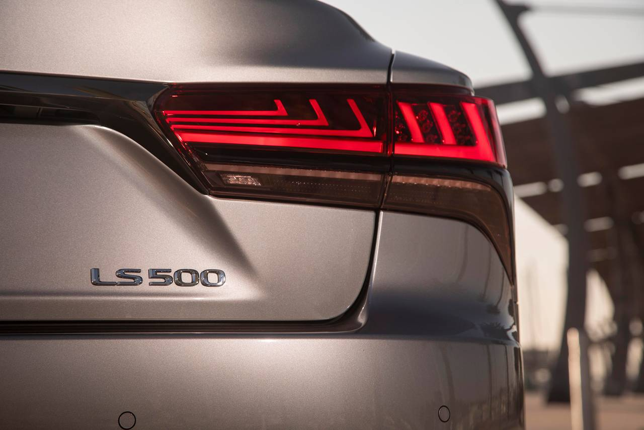 2025 Lexus LS 500 F SPORT gray