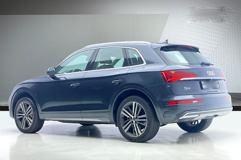 2025 Audi Q5 45 TFSI