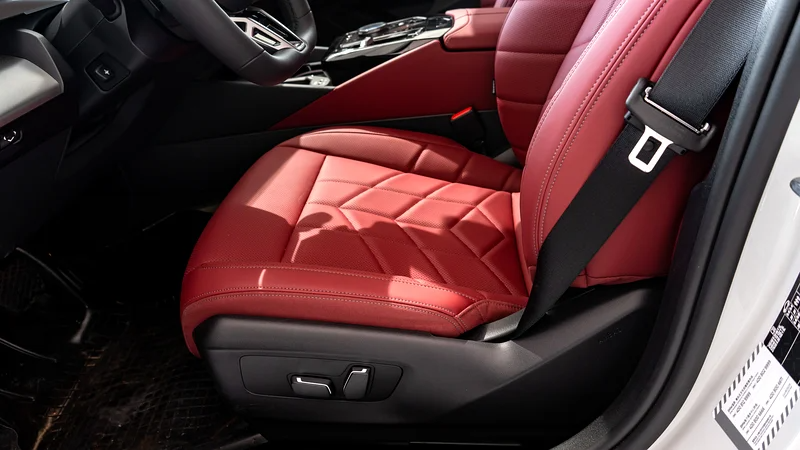 BMW 5-Series 530Li 2025