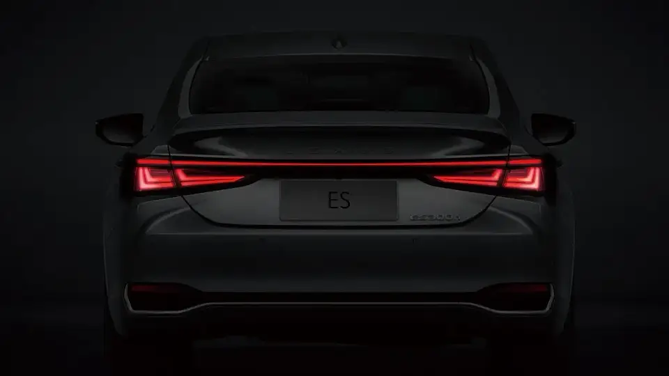 2025 Lexus ES