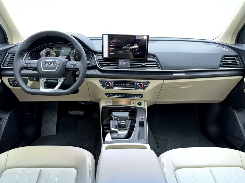 2025 Audi Q5 45 TFSI