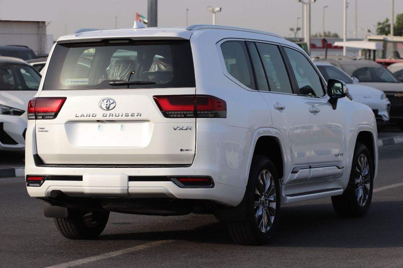 Toyota Land Cruiser VXR 3.5L