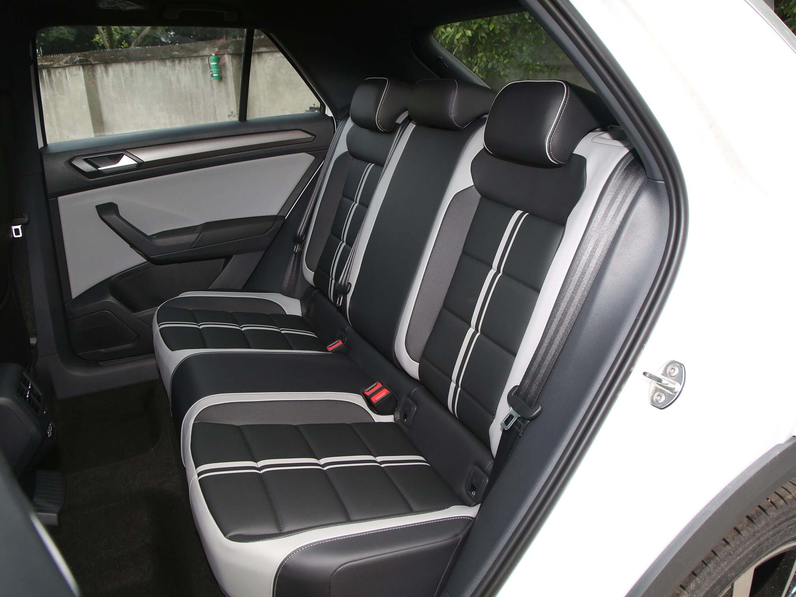 Volkswagen T-Roc 2024