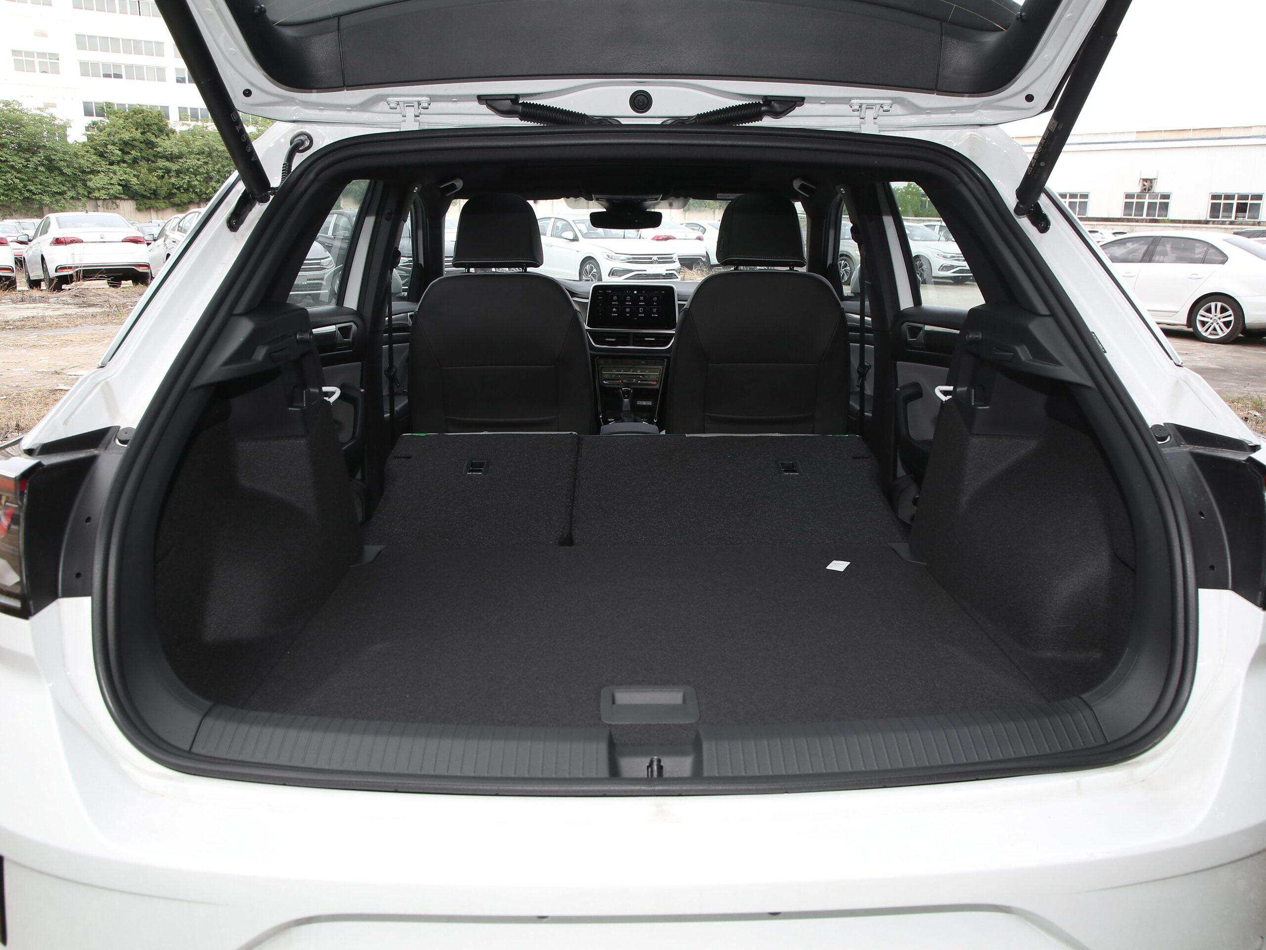 Volkswagen T-Roc 2024