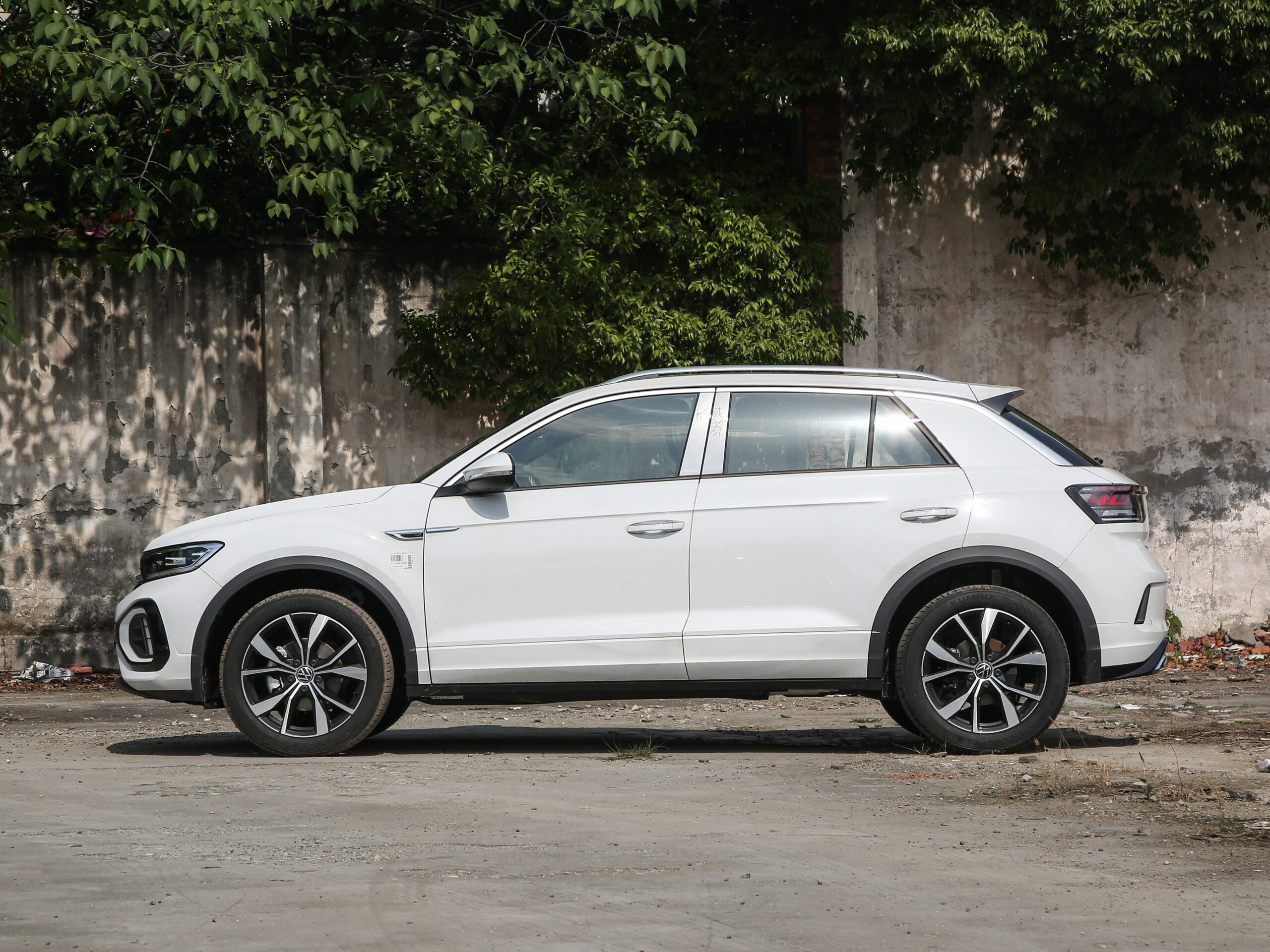 Volkswagen T-Roc 2024
