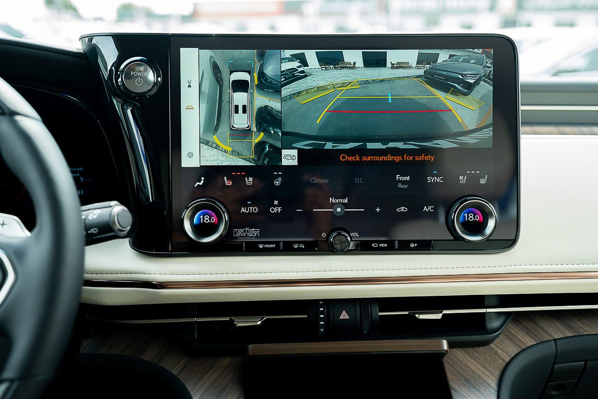 Lexus LM 350h 2025