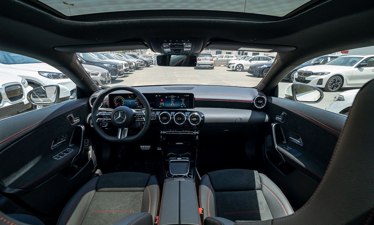Mercedes-Benz CLA 200 2025 White