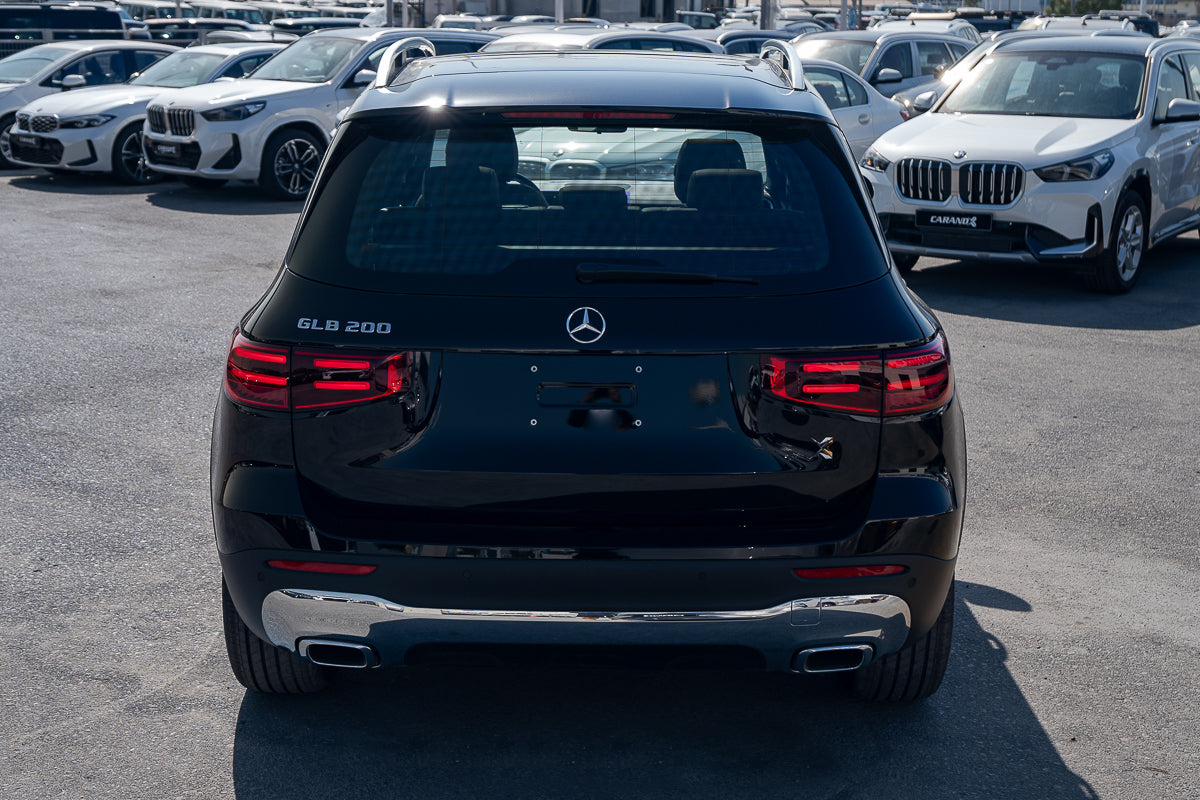 Mercedes-Benz GLB 200 2024 Black