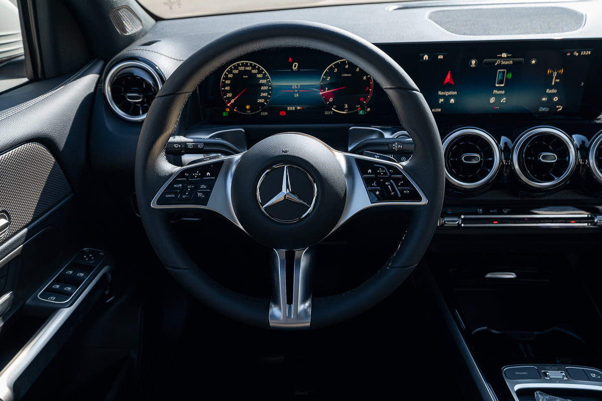 Mercedes-Benz GLB 200 2024 White