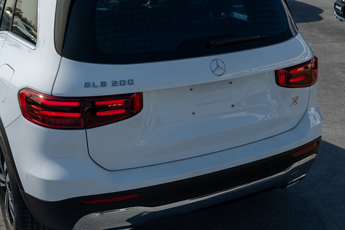 Mercedes-Benz GLB 200 2024 White