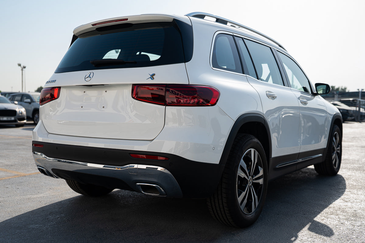 Mercedes-Benz GLB 200 2025 White