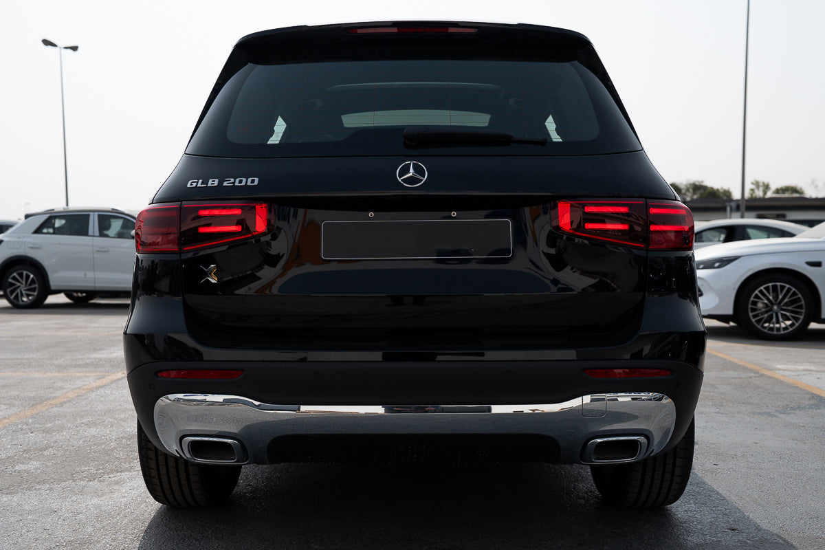 Mercedes-Benz GLB 200 2025 Black