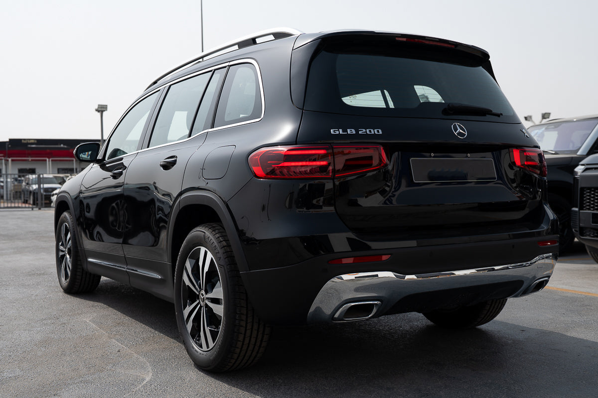 Mercedes-Benz GLB 200 2025 Black