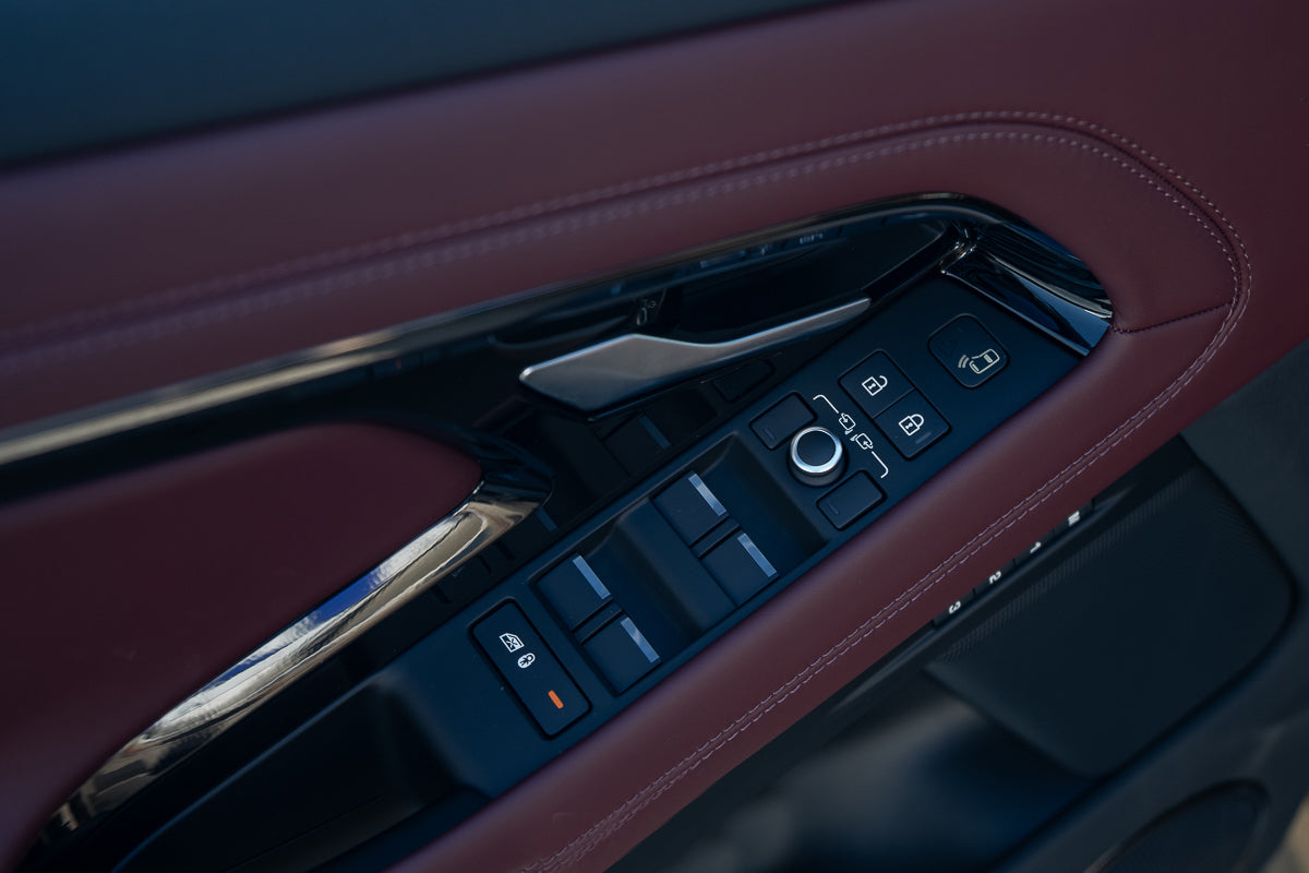 Range Rover Evoque Luxury Edition 2024 Silver Gray