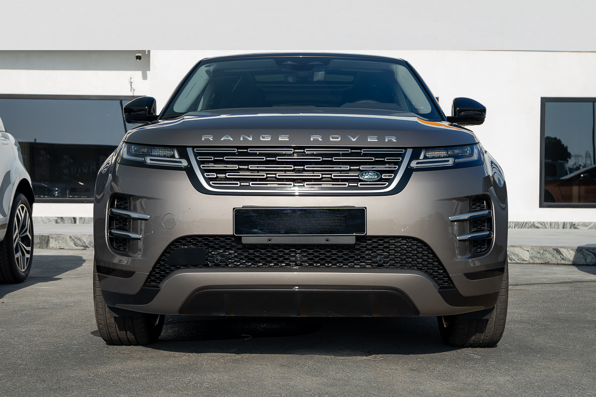 Range Rover Evoque Luxury Edition 2024 Silver Gray