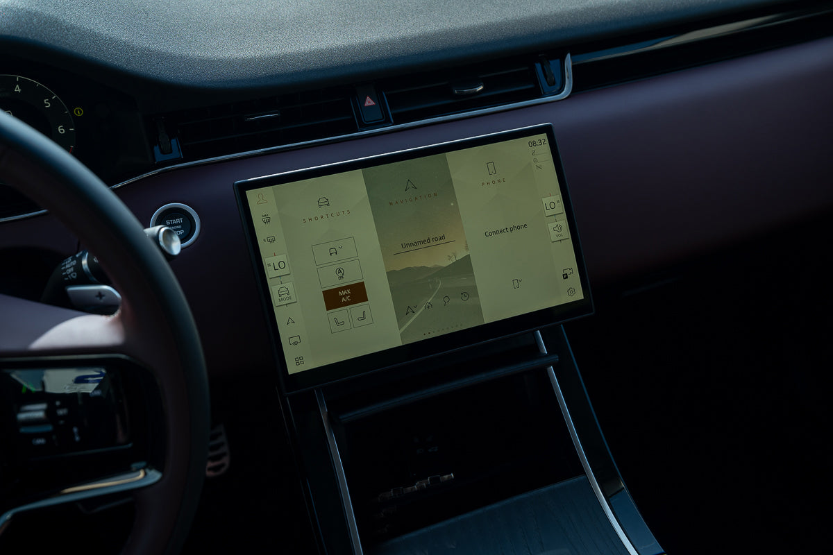 Range Rover Evoque Luxury Edition 2024 Silver Gray