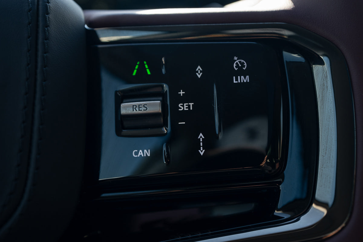 Range Rover Evoque Luxury Edition 2024 Silver Gray