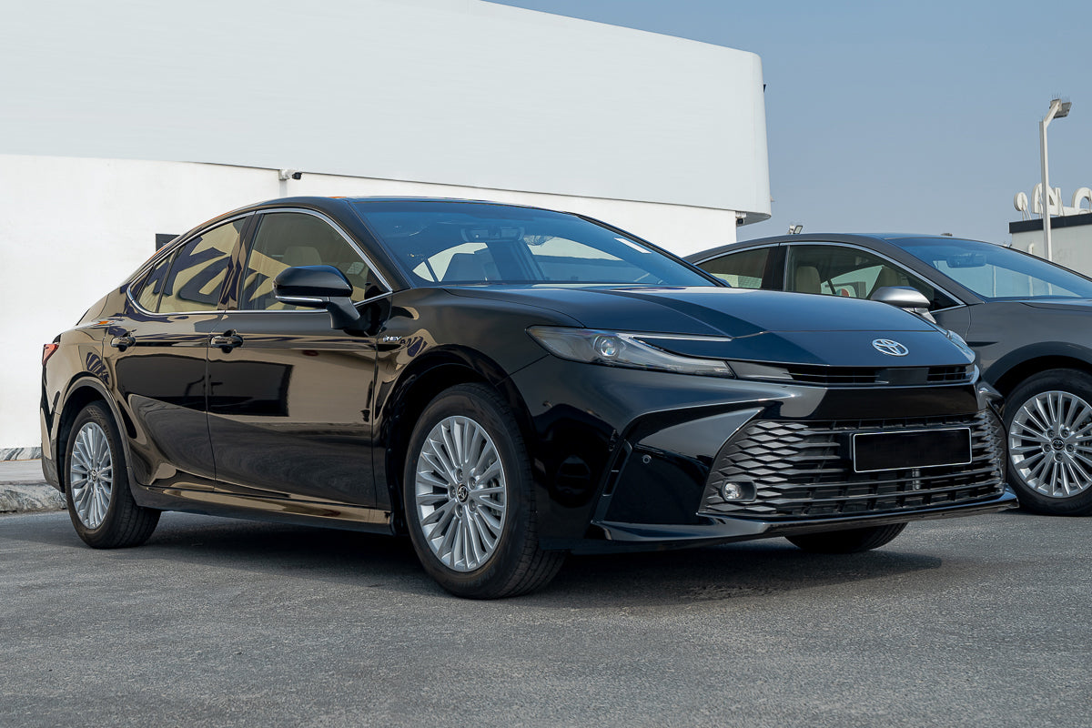 Toyota Camry E Plus HEV 2025 Black