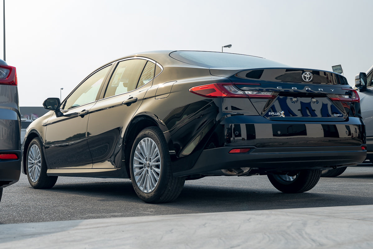 Toyota Camry E Plus HEV 2025 Black