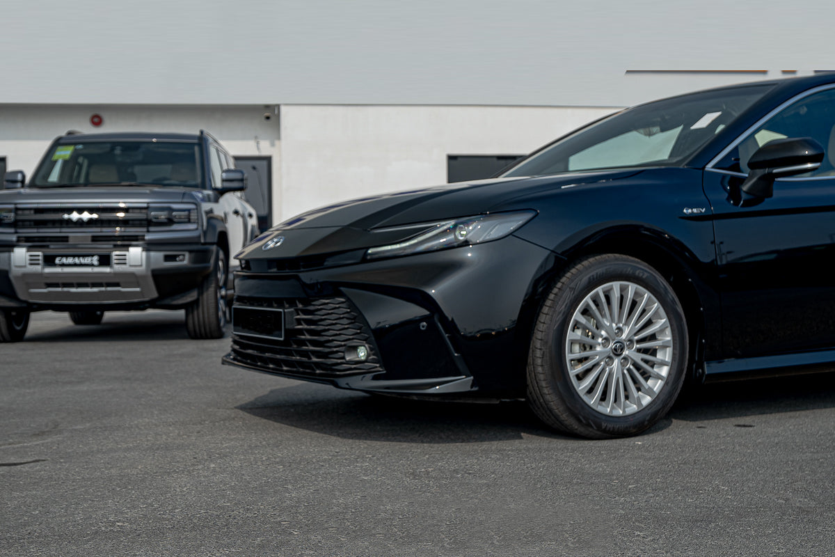 Toyota Camry E Plus HEV 2025 Black
