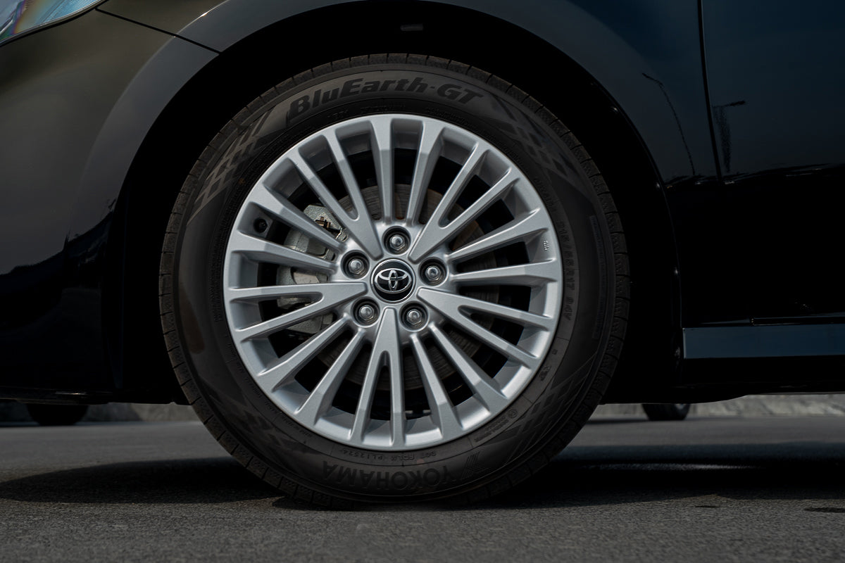 Toyota Camry E Plus HEV 2025 Black