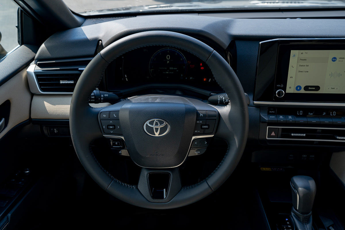 Toyota Camry LE 2.5L 2025 Dark Gray