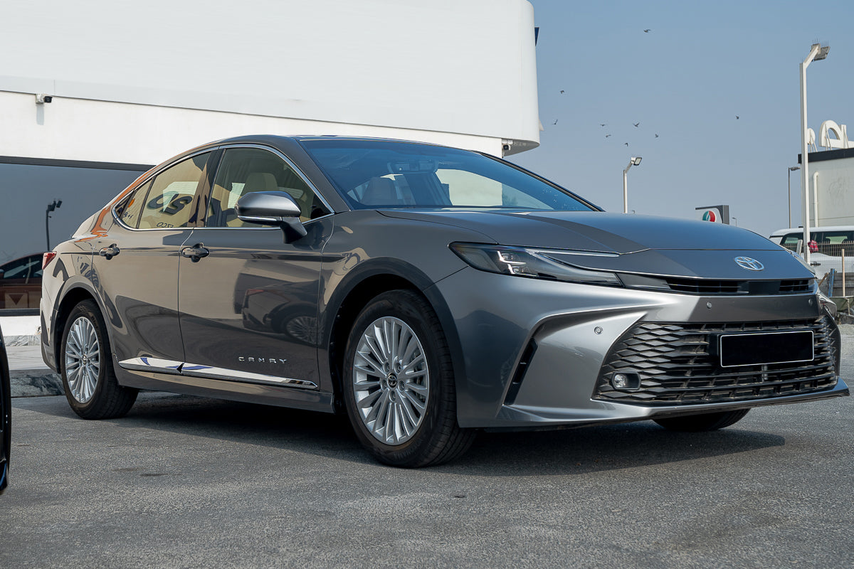 Toyota Camry LE 2.5L 2025 Dark Gray