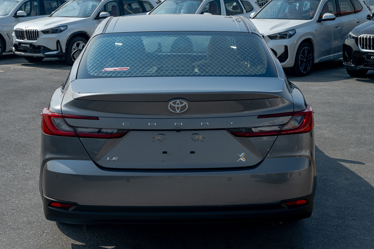 Toyota Camry LE 2.5L 2025 Dark Gray