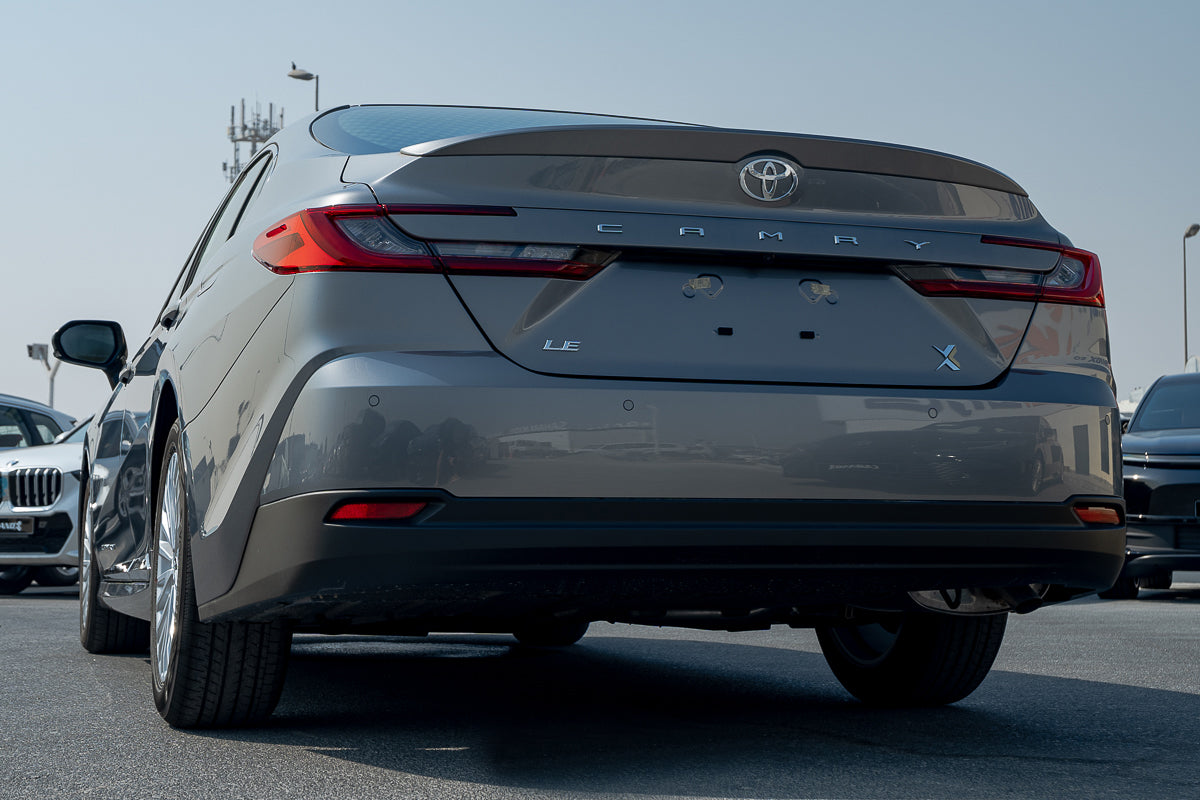 Toyota Camry LE 2.5L 2025 Dark Gray
