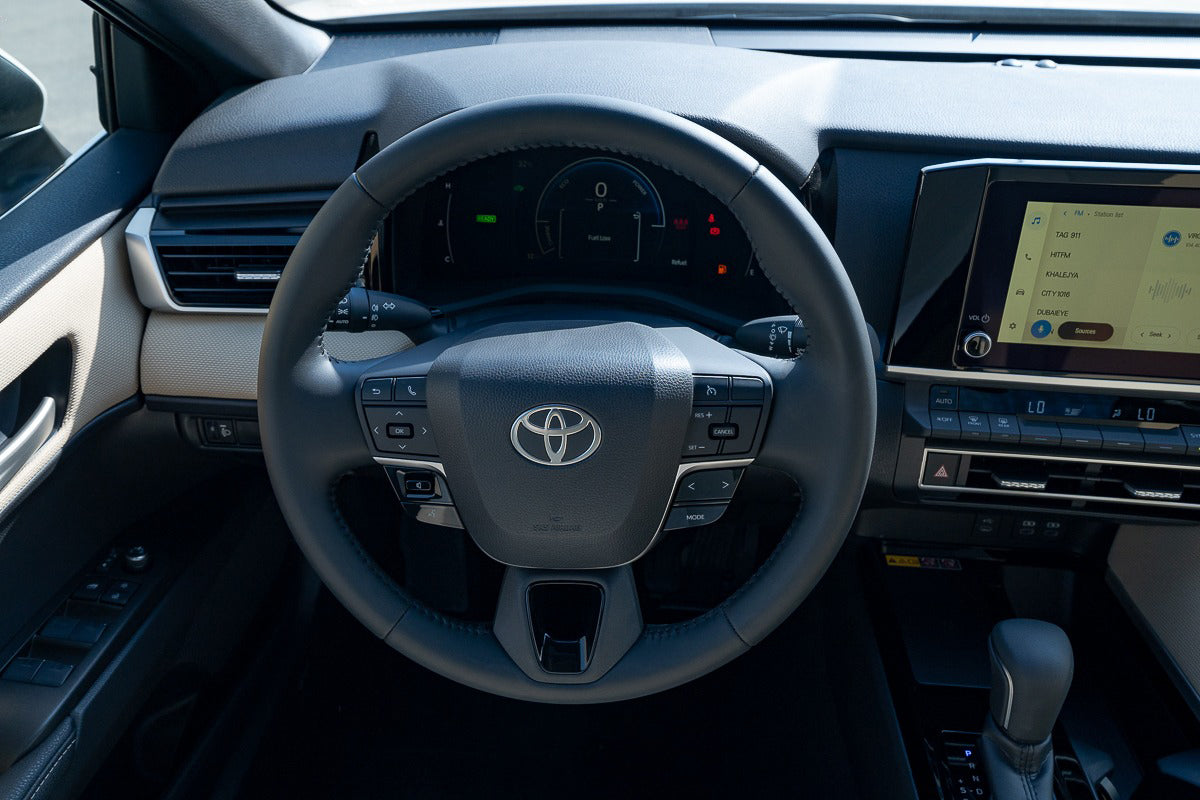 Toyota Camry E Plus HEV 2.5