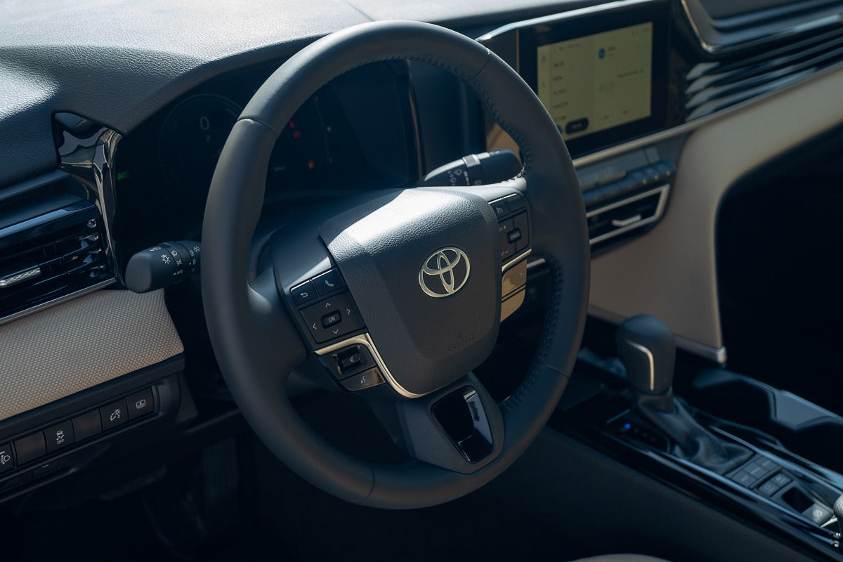 Toyota Camry E Plus HEV 2.5