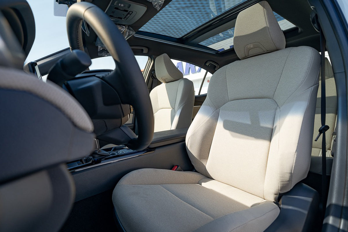 Toyota Camry E Plus HEV 2.5