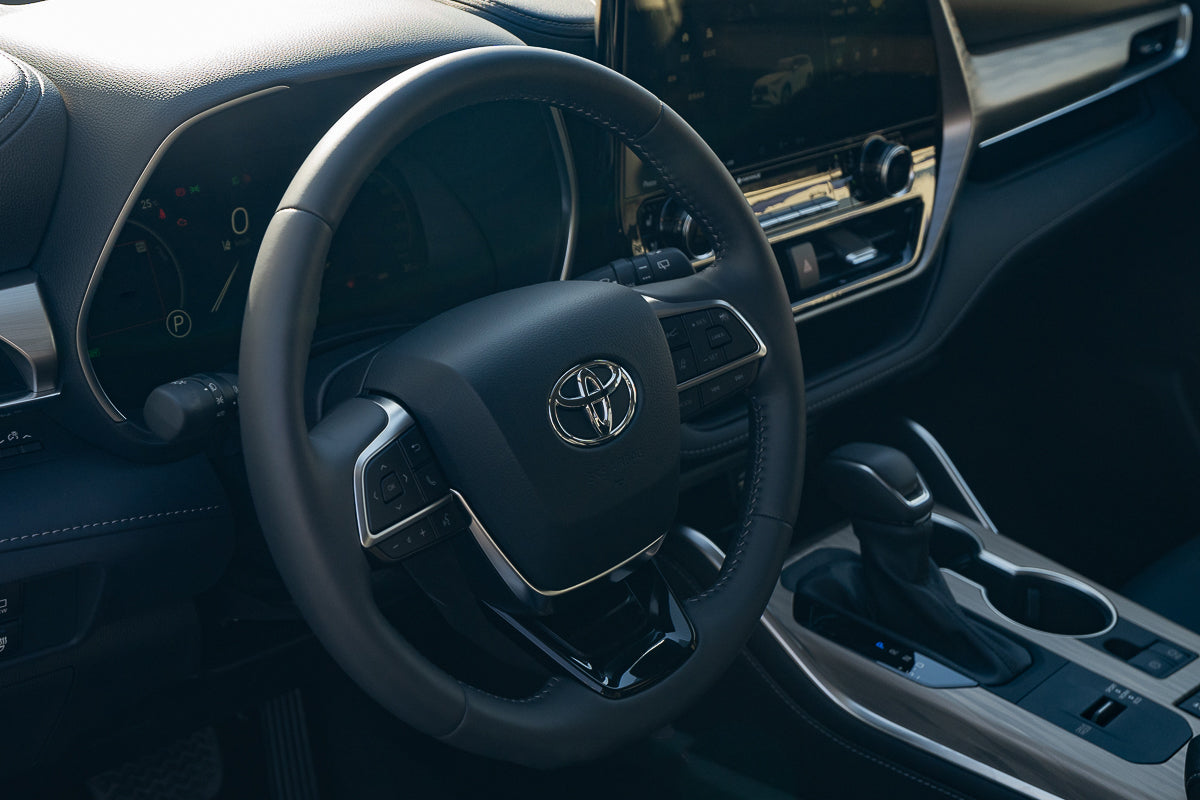 Toyota Highlander 2024 Black 2.5 Hybrid 4WD