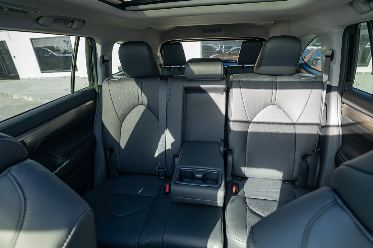 Toyota Highlander 2024 Black 2.5 Hybrid 4WD