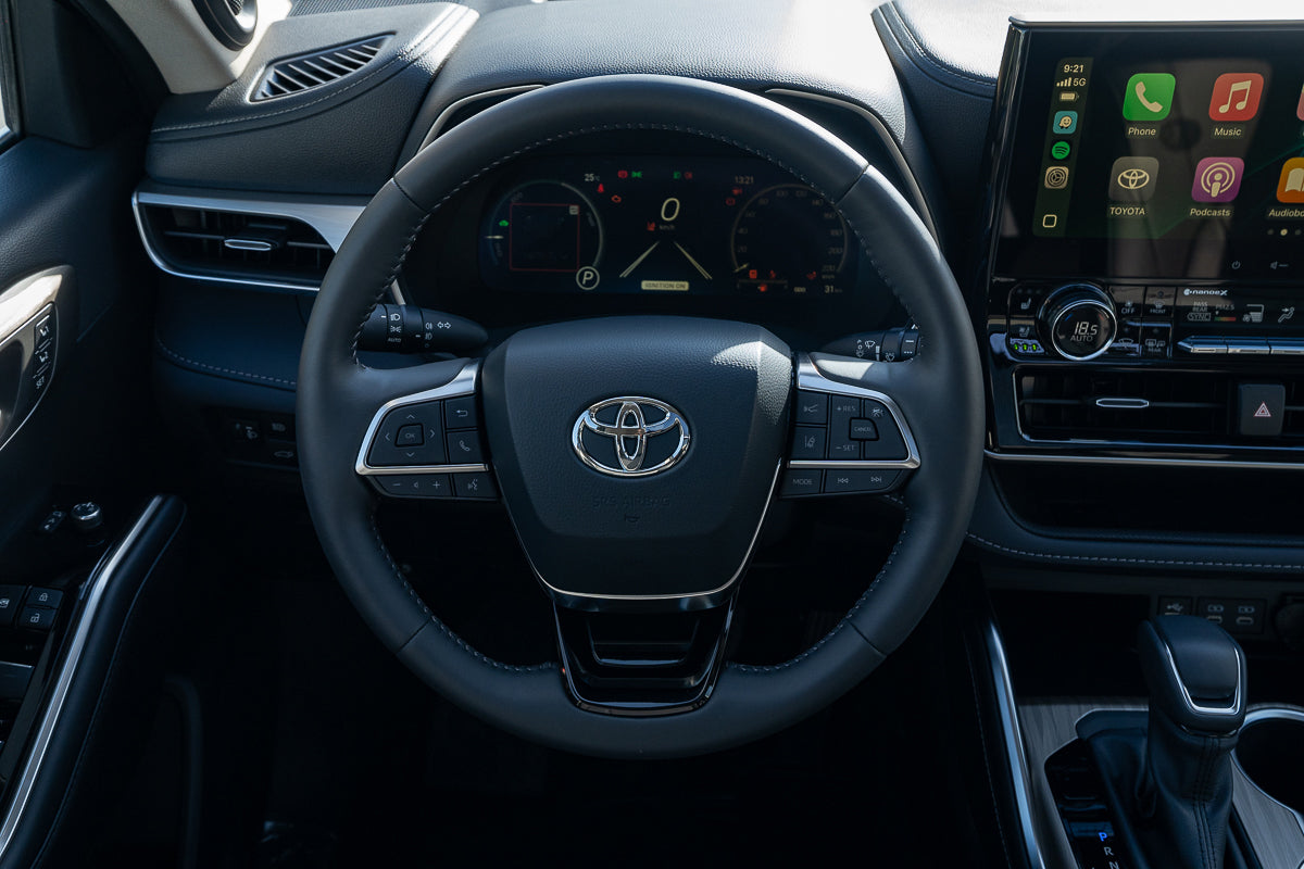 Toyota Highlander 2024 Black 2.5 Hybrid 4WD