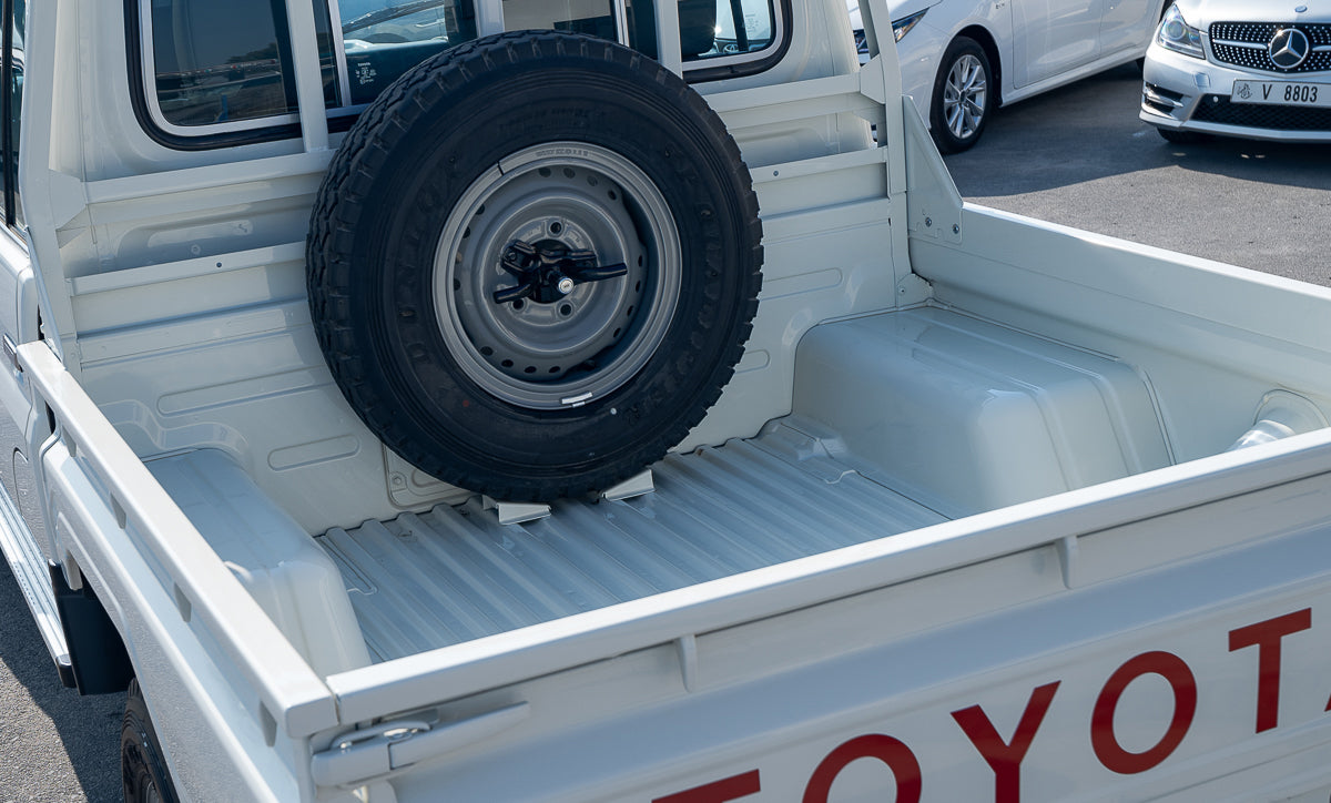 2024 Toyota Land Cruiser HZJ79 V6 Pick Up